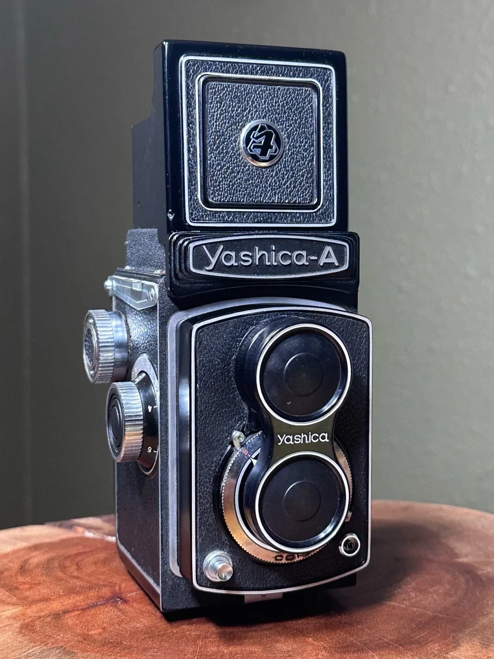 Yashica A TLR Medium Format Film Camera (1956) – Working